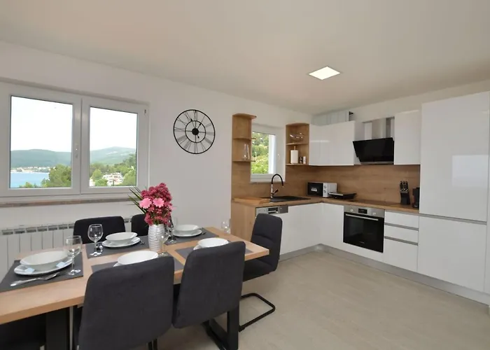 Sofia アパート Martinšćica