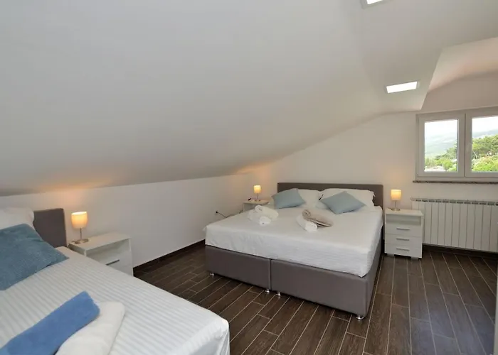 Sofia アパート *