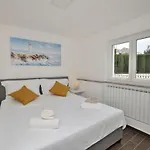 Sofia Apartment *